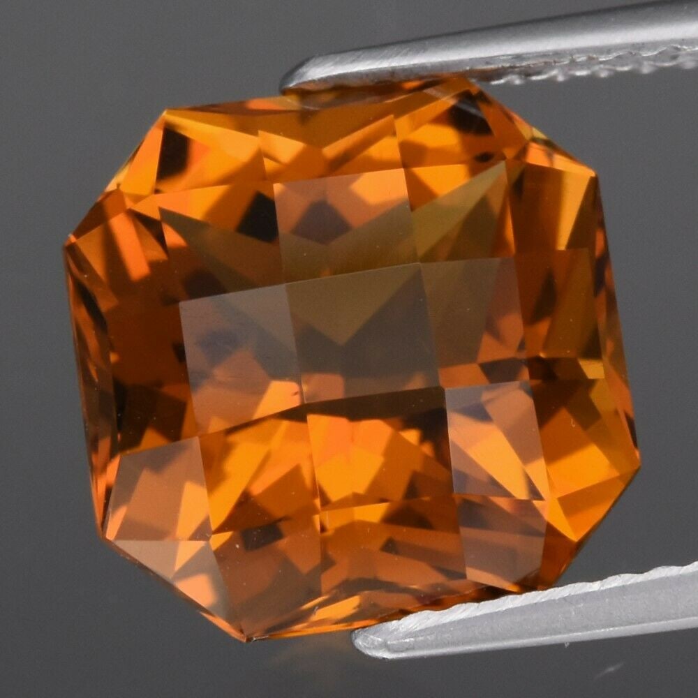 4.86 ct. Orange Quartz - BRAZIL (1 of 2)