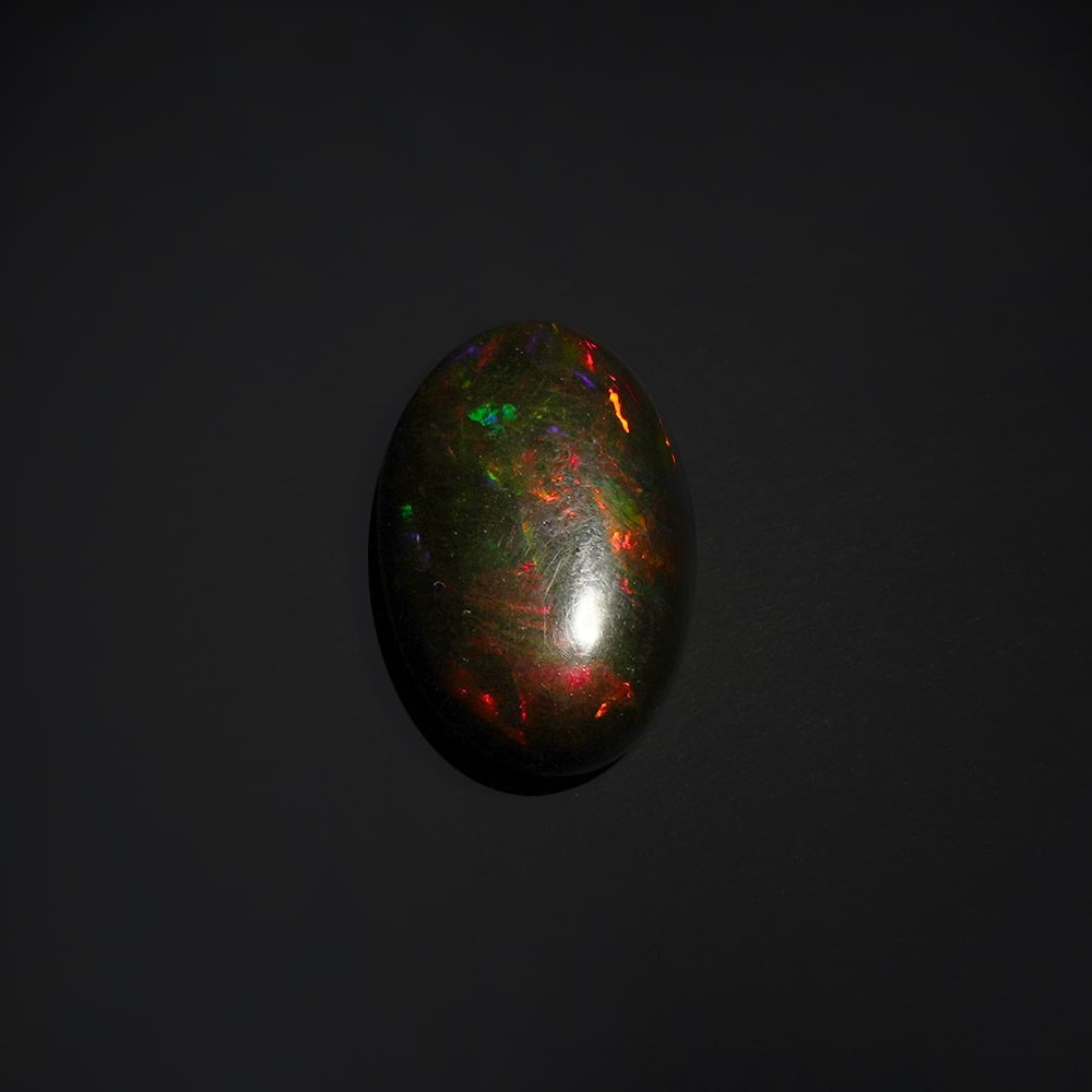 4.35 ct. Natural Play of Color Opal - ETHIOPIA (1 of 1)