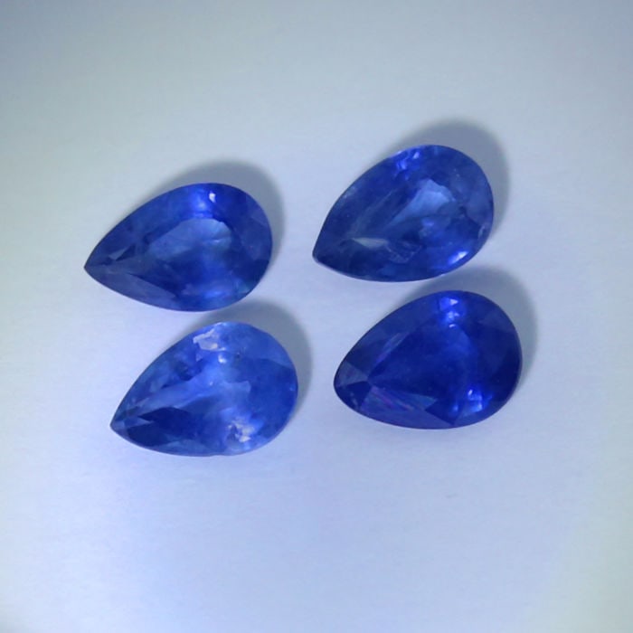 IGI Cert. 2.05 ct. Set of 4 Blue Sapphires - MADAGASCAR (1 of 5)