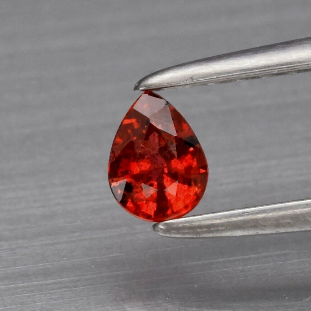 0.21 ct. Natural Red Ruby - TANZANIA (1 of 3)