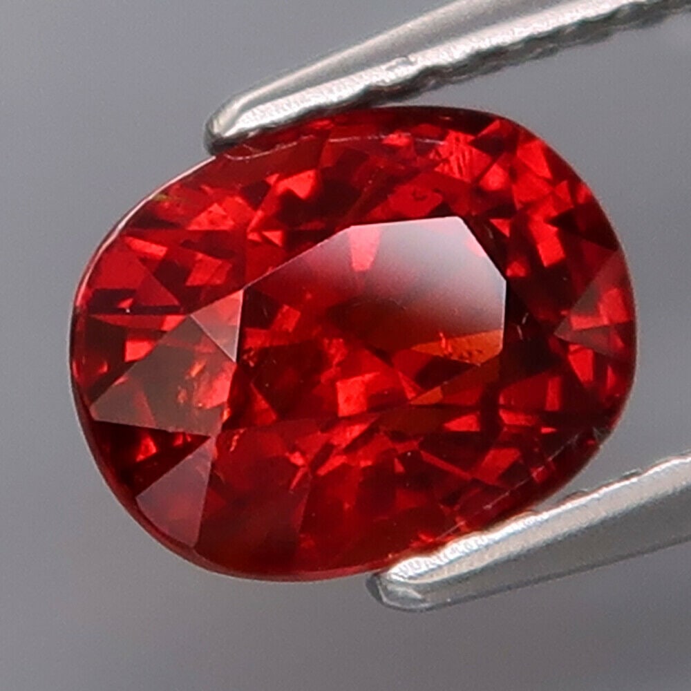 2.32 ct. Unheated Natural Spessartite Garnet - AFRICA (1 of 1)