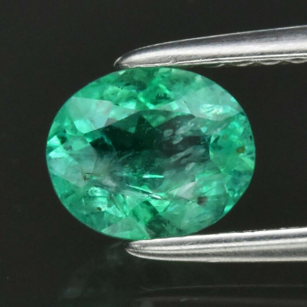 0.69 ct. Natural Emerald - ETHIOPIA: 0.69 ct. Natural Emerald - ETHIOPIA Ct. Weight - 0.69 ct. Color - Green Cut - Oval Clarity - SI2 Dimensions - 6.20 x 5.00 x 3.50 mm Origin - ETHIOPIA