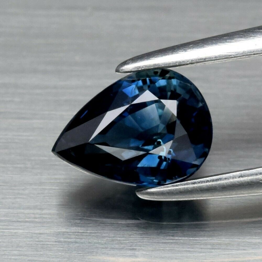0.72 ct. Natural Unheated Blue Sapphire - MADAGASCAR (1 of 3)