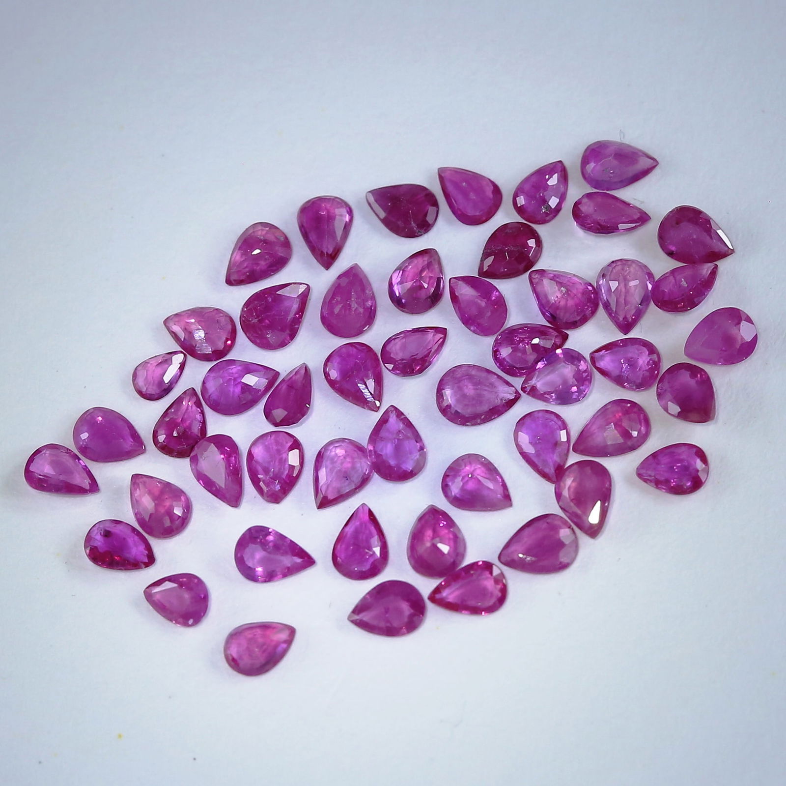 7.82 ct. Pear Shape Ruby Lot - BURMA, MYANMAR (1 of 4)