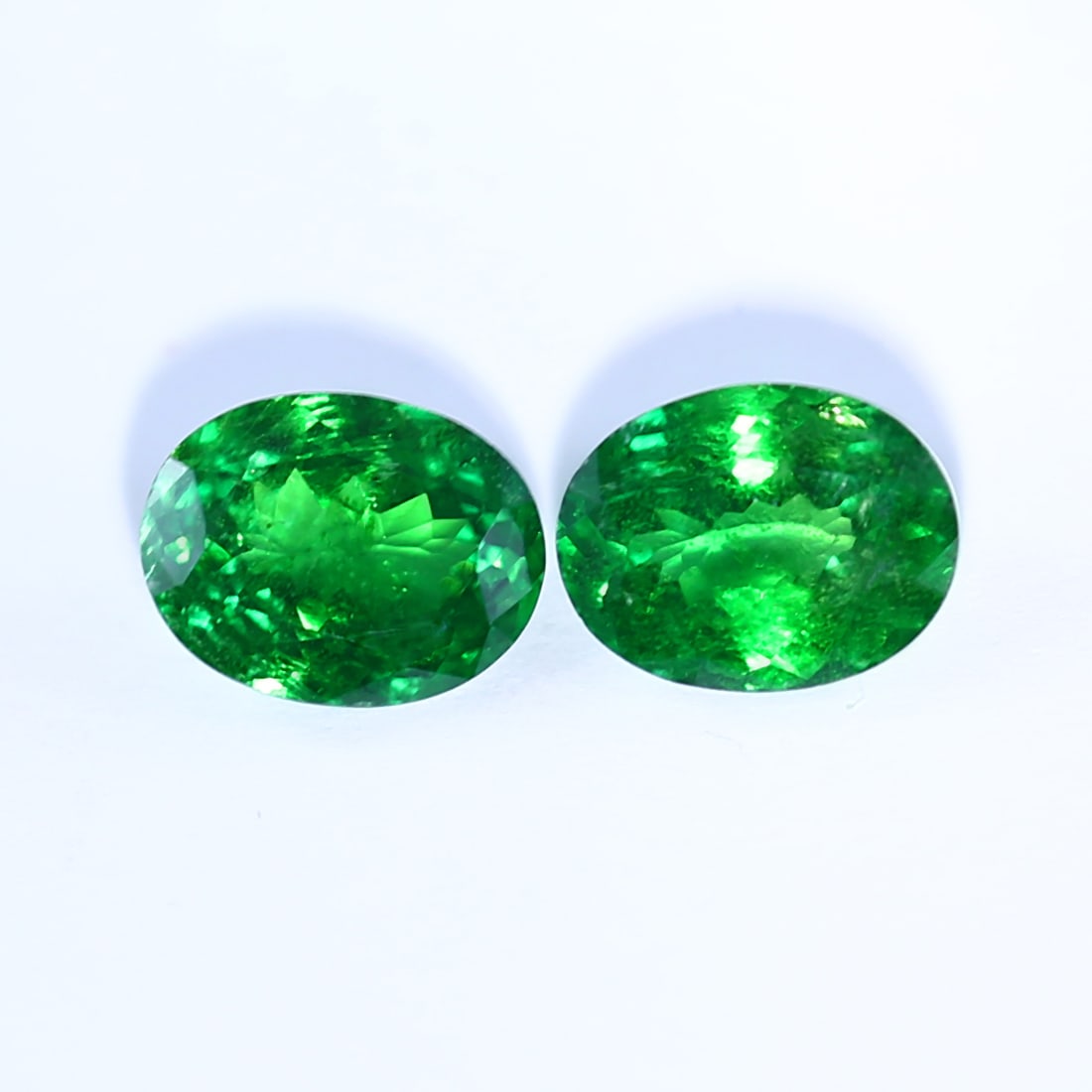 GIA Certified Set of 2 - 2.52 ct.& 2.58 ct.Tsavorite (Grossularite - Garnet) - Untreated - KENYA, (1 of 7)