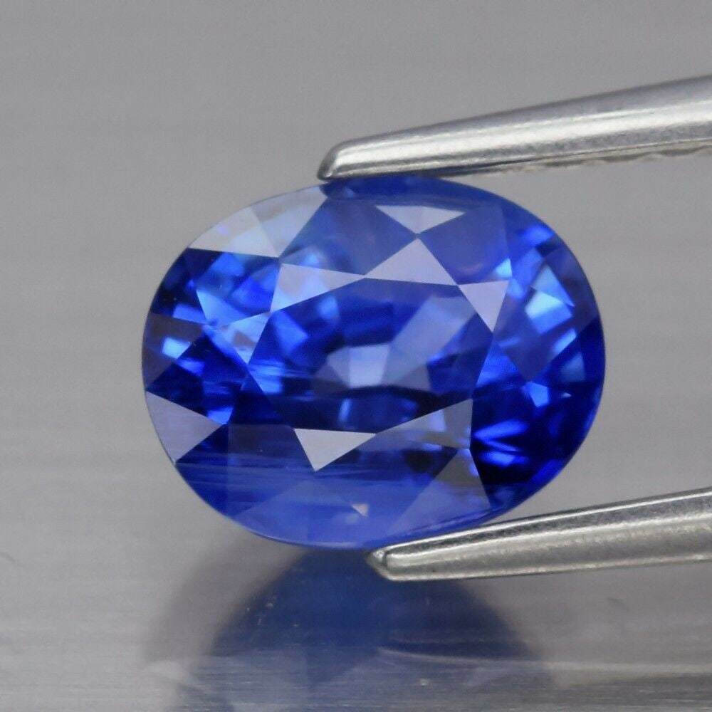 1.80 ct. Natural Blue Sapphire - SRI LANKA, CEYLON (1 of 2)