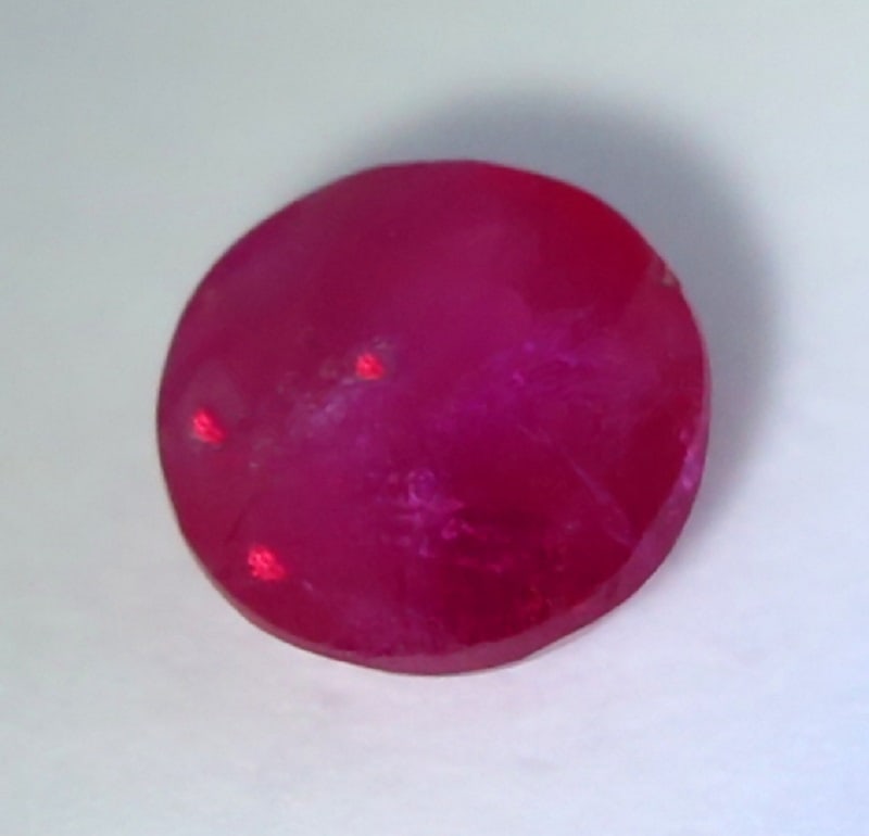 IGI Certified 0.16 ct. Ruby - MADAGASCAR (1 of 5)