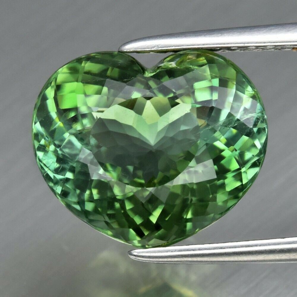 4.43 ct. Unheated Natural Green Tourmaline - MOZAMBIQUE (1 of 3)