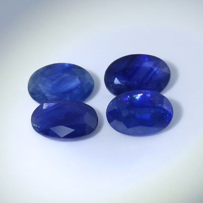 IGI Certified Set of 4 Blue Sapphires - MADAGASCAR (1 of 5)