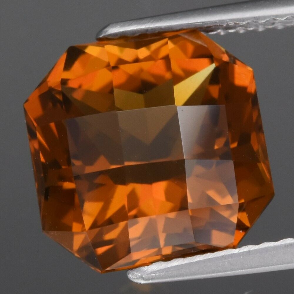 4.62 ct. Orange Quartz - BRAZIL (1 of 2)