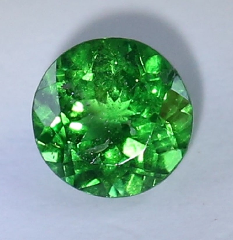 IGI Certified 0.86 ct. Tsavorite Garnet Untreated KENYA (1 of 6)