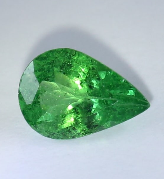 IGI Certified 0.73 ct. Tsavorite Garnet Untreated KENYA (1 of 6)