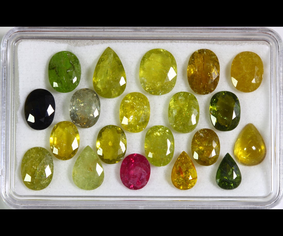 HGL Certified 28.15ct. Paraiba Tourmaline Lot - MOZAMBIQUE (1 of 3)