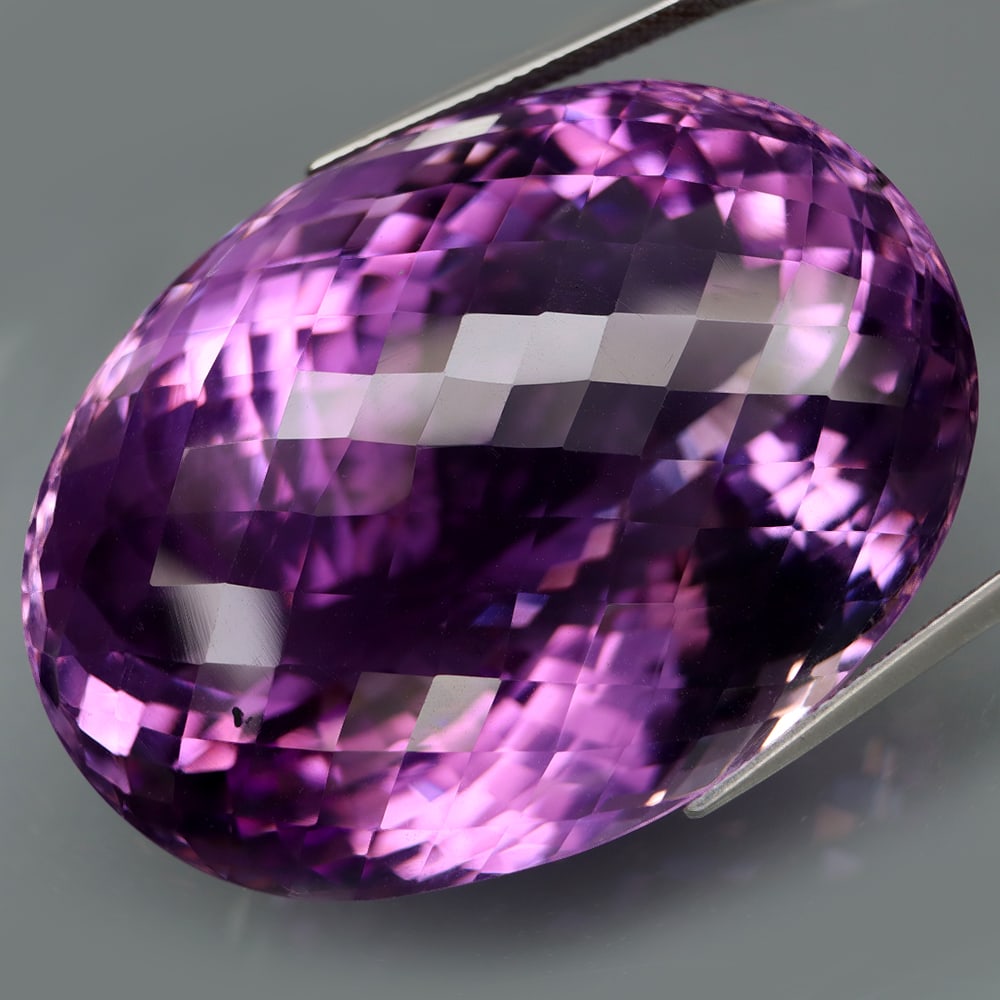 HGL Certified 184.82 ct. Amethyst - BOLIVIA (1 of 3)
