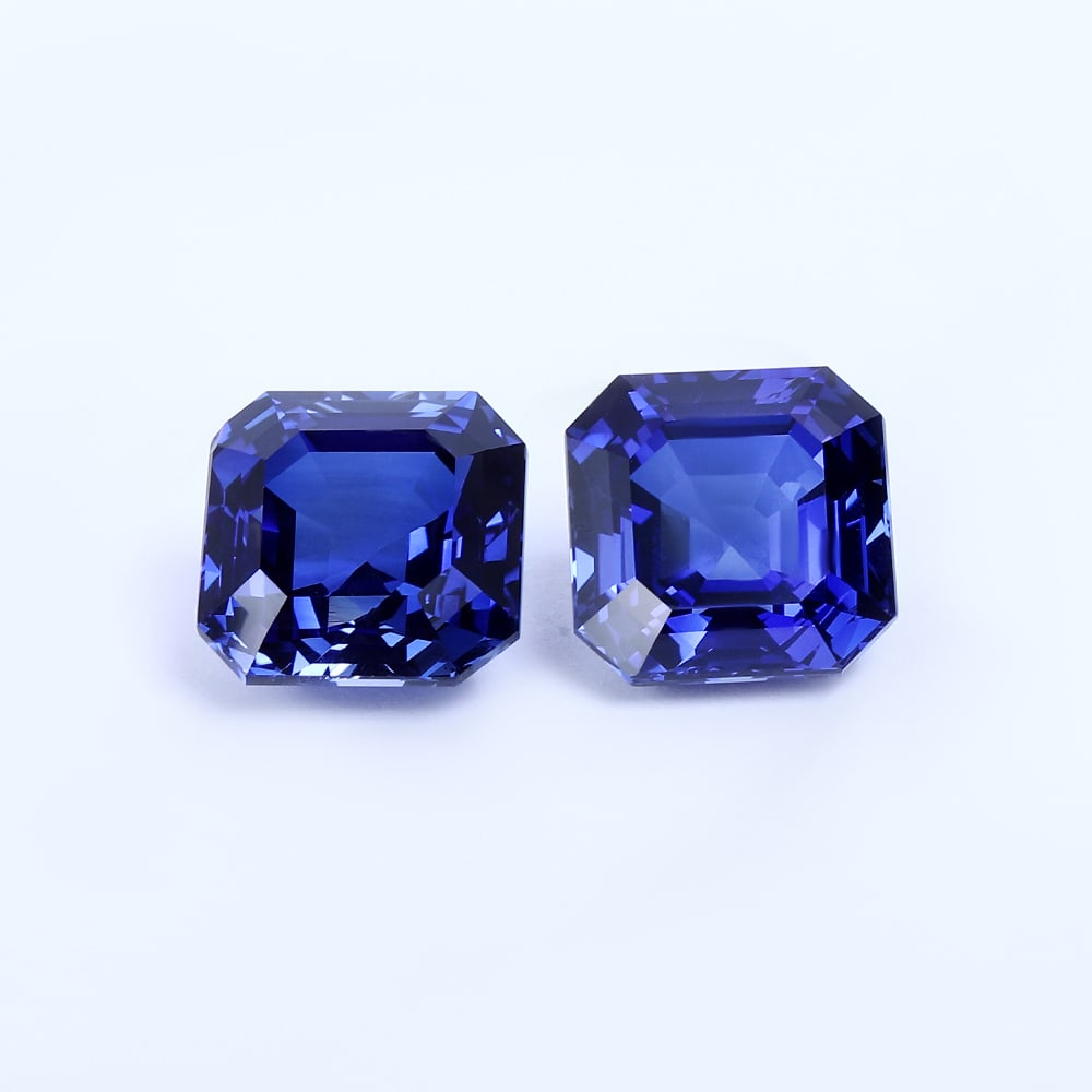 23.32 ct. Pair of Royal Blue Sapphires- SRI LANKA: 23.32 ct. Pair of Royal Blue Sapphires- SRI LANKA Color-Royal Blue Cut-Cut-cornered Cushion Ct. Wt.-23.32 ct. Clarity- VS No. of Sapphires - 2 Origin - SRI LANKA