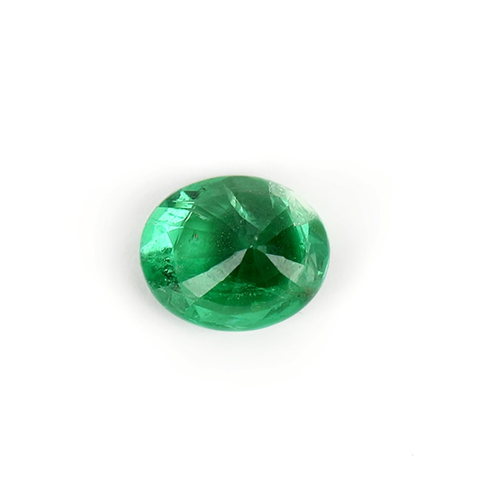 1.73 ct. Tsavorite (Grossular-Garnet) - KENYA, EAST-AFRICA: 1.73 ct. Tsavorite (Grossular-Garnet) - KENYA, EAST-AFRICA Cut - Oval Color - Green Clarity - SI Ct. Weight - 1.73 ct. Origin - KENYA, EAST-AF
