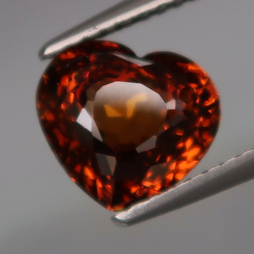 3.03 ct. Natural Gold Yellow Malaya Garnet - AFRICA: 3.03 ct. Natural Gold Yellow Malaya Garnet - AFRICA Color - Gold Yellow Clarity - VS Cut - Heart Ct. Weight - 3.03 ct. Dimensions - 8.70 X 7.80 X 5.80 mm