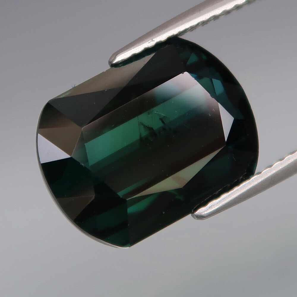 9.00 ct. Unheated Natural Bluish Green Tourmaline - MOZAMBIQUE (1 of 2)