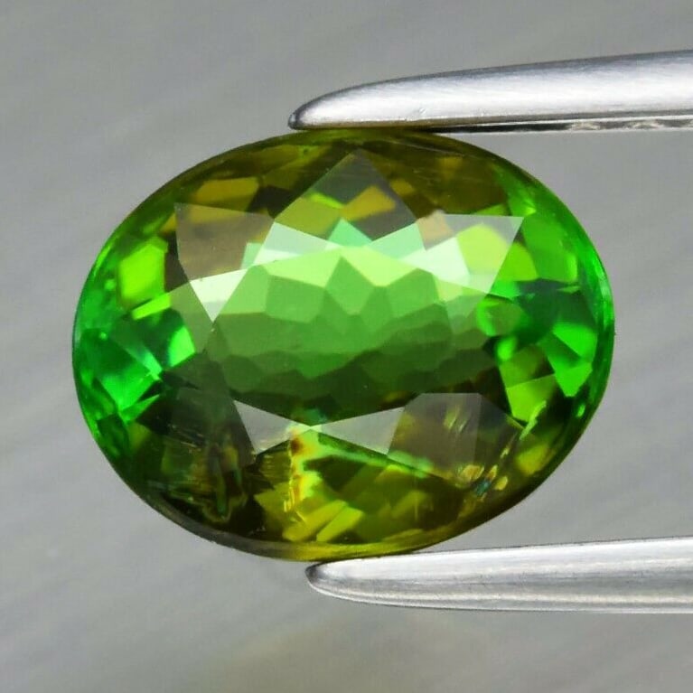 1.35 ct. Natural Unheated Green & Yellowish Green Tourmaline - MOZAMBIQUE 1.35 ct. Natural Unheated (1 of 2)