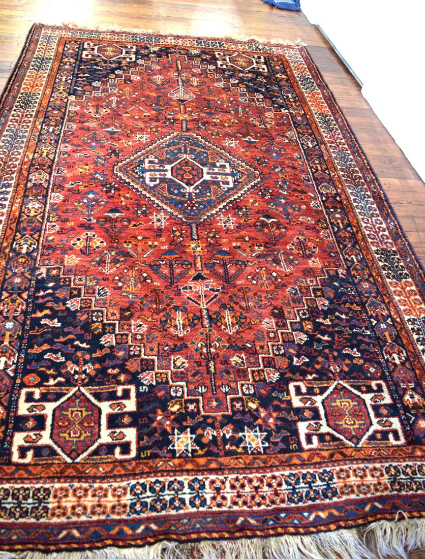 PERSIAN SAROUK ORIENTAL AREA RUG: (1 of 5)