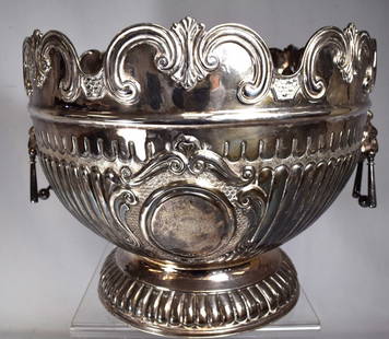 EDWARDIAN STERLING SILVER MONTEITH PUNCH BOWL:: Hallmarks of Robert Martin & Ebenezer Hall ca 1883-1904. Along with the many changes made to English society during the reign of King William III (of Orange) and Queen Mary II, society also created an