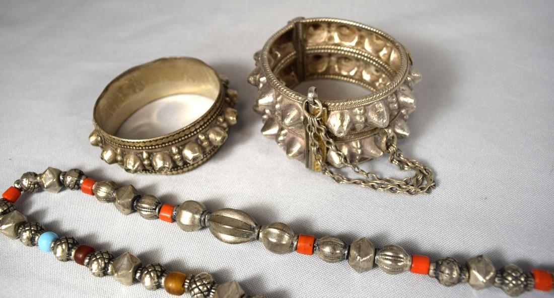 BEDOUIN TRIBEL MIDDLE EASTERN GERMAN SILVER JEWELRY (1 of 1)