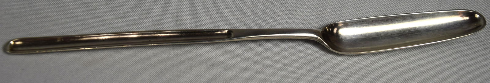 18TH C LONDON HESTER BATEMAN SILVER MARROW SPOON: : Hallmarked. Approximately 9 inches long. Approximately 1.44 troy ounces
