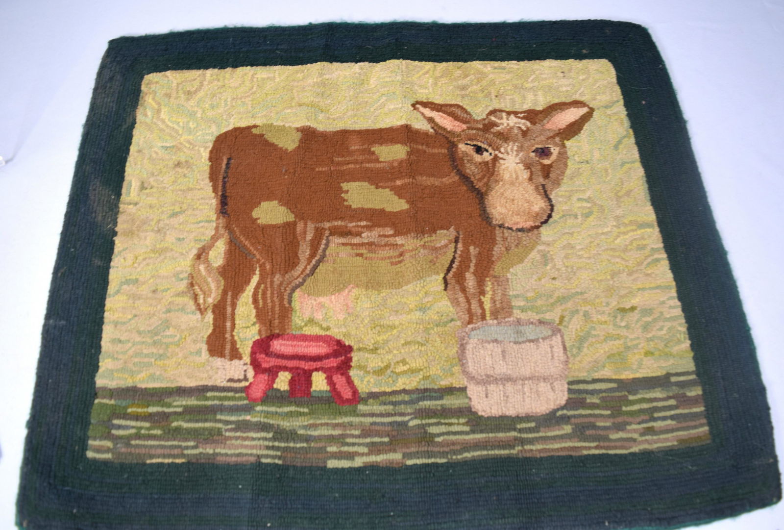 NEW ENGLAND FOLK ART HOOKED RUG: (1 of 4)