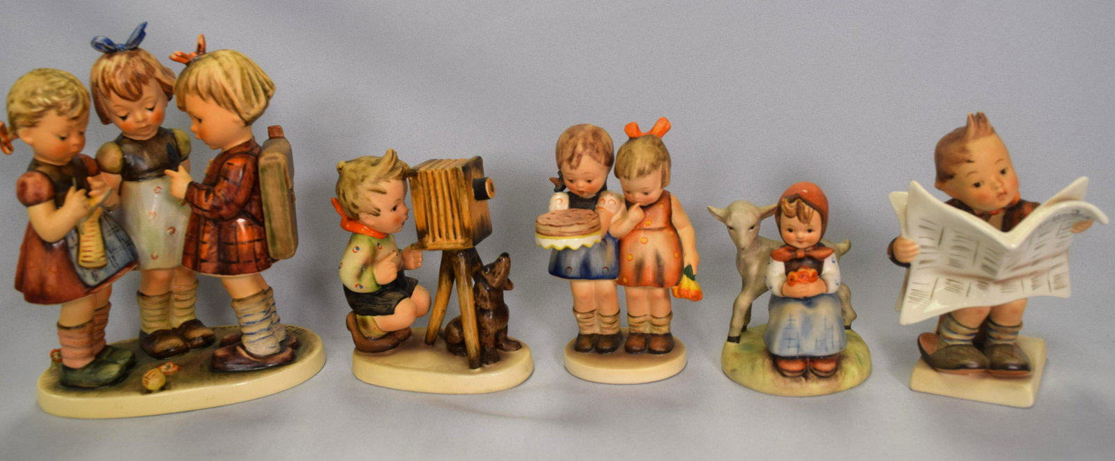 176, 177, 178, 182, 184 HUMMEL FIGURINES: (1 of 2)