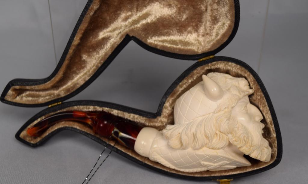 BLOCK MEERSCHAUM VIKING HEAD PIPE:: Measures 6 1/2 inches long. Signed Baglan. Marbleized mouth piece. Original fitted leather case with velvet interior. Inventory 1010-5O. Good condition