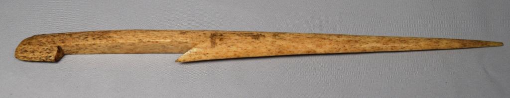 FUEGEAN TIERRA DEL FUEGO HARPOON OR LANCE POINT: Whale bone harpoon or harpoon lance. Measures 13 1/2 inches long x 1 1/8 wide. Single barb. Good condition.