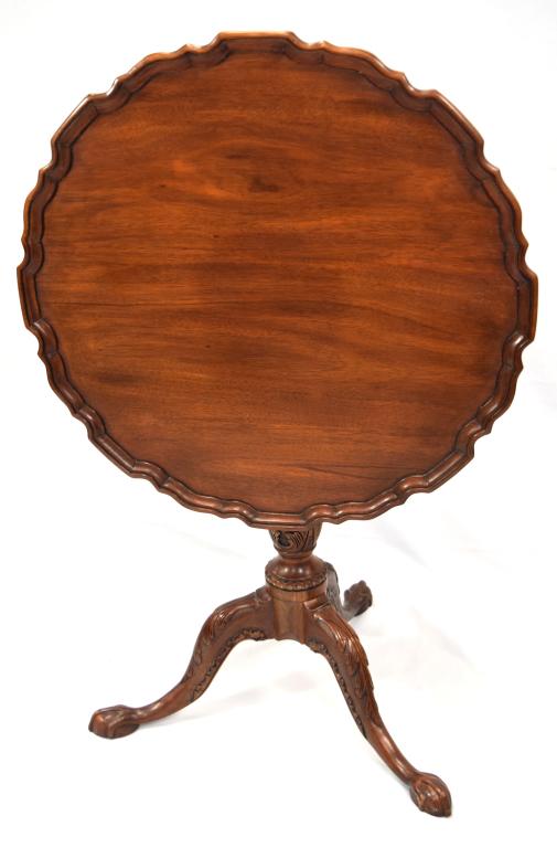 CHIPPENDALE STYLE BIRDCAGE PIE CRUST TABLE (1 of 5)