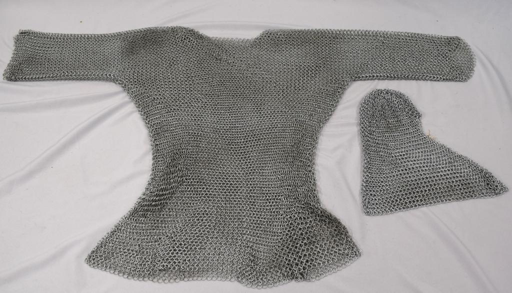 KNIGHT'S MEDIEVAL CHAINMAIL SET (1 of 1)