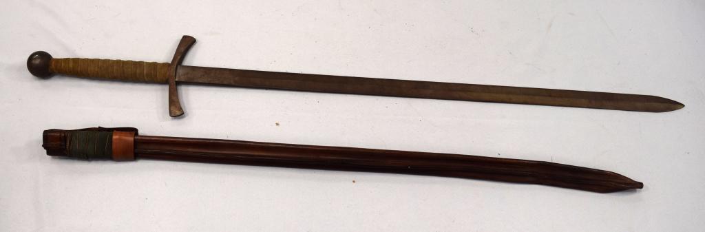 KNIGHTS MEDIEVAL STYLE SWORD & SCABBARD: (1 of 5)