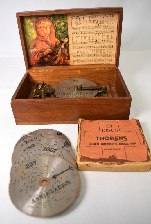 Thorens Music Box With Discs: Thorens Music Box With Discs: