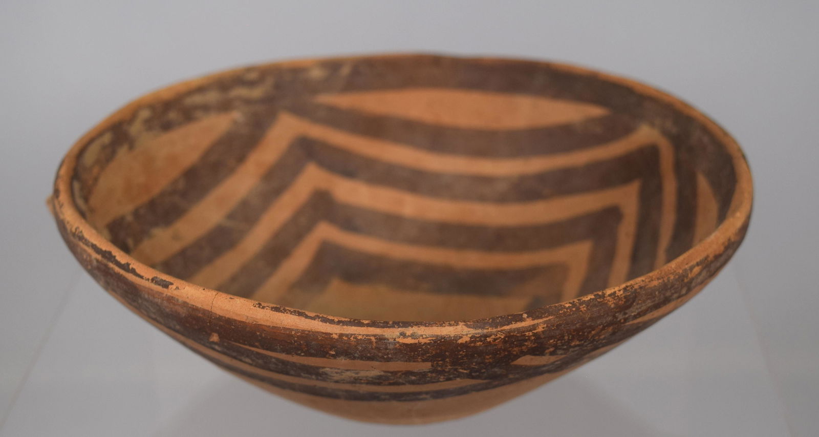 CHINESE NEOLITHIC DOUBLE HANDLE BOWL (1 of 3)