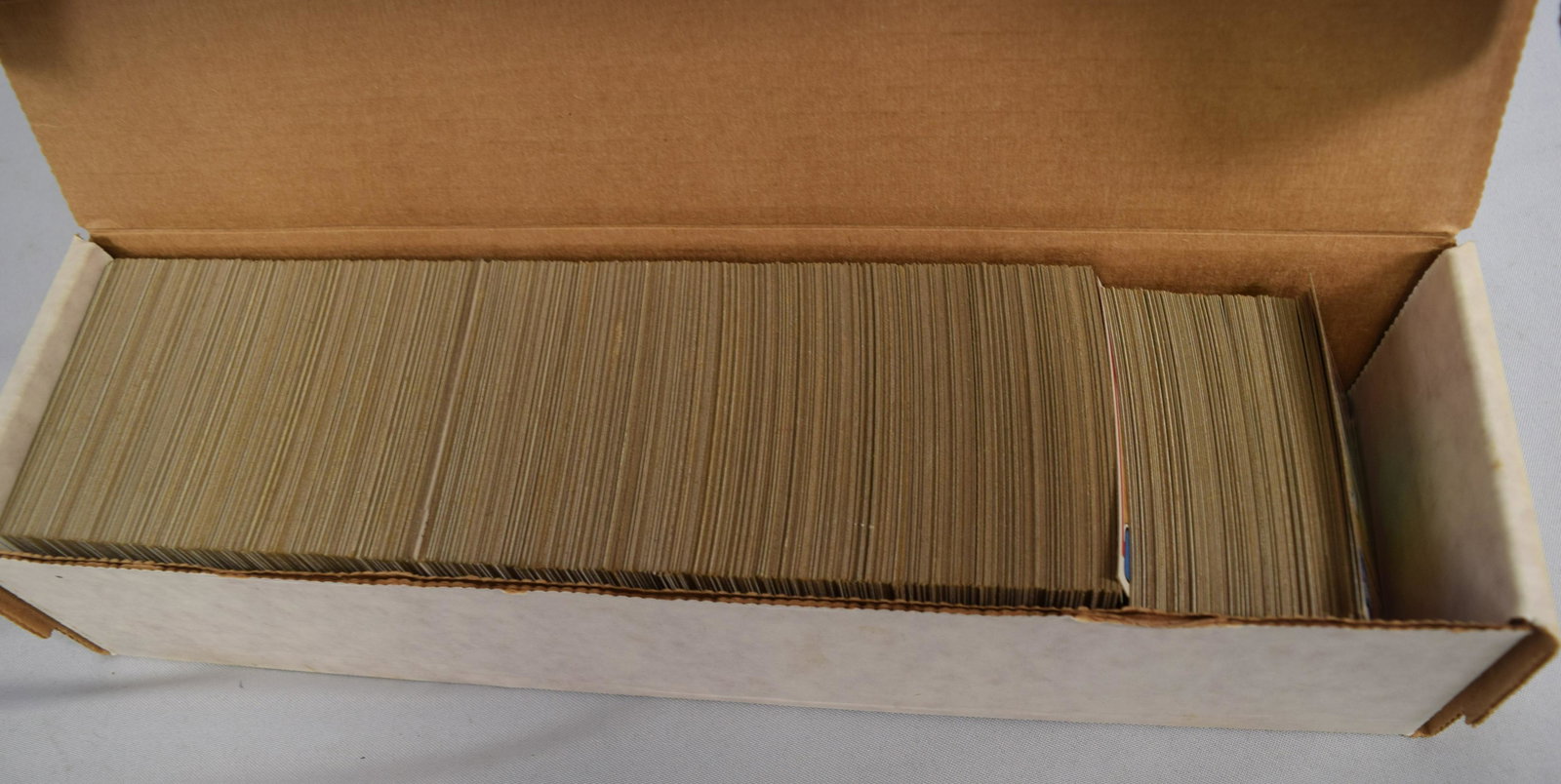 1981 BASEBALL TOPPS COMPLETE REGULAR BOX SET (1 of 8)