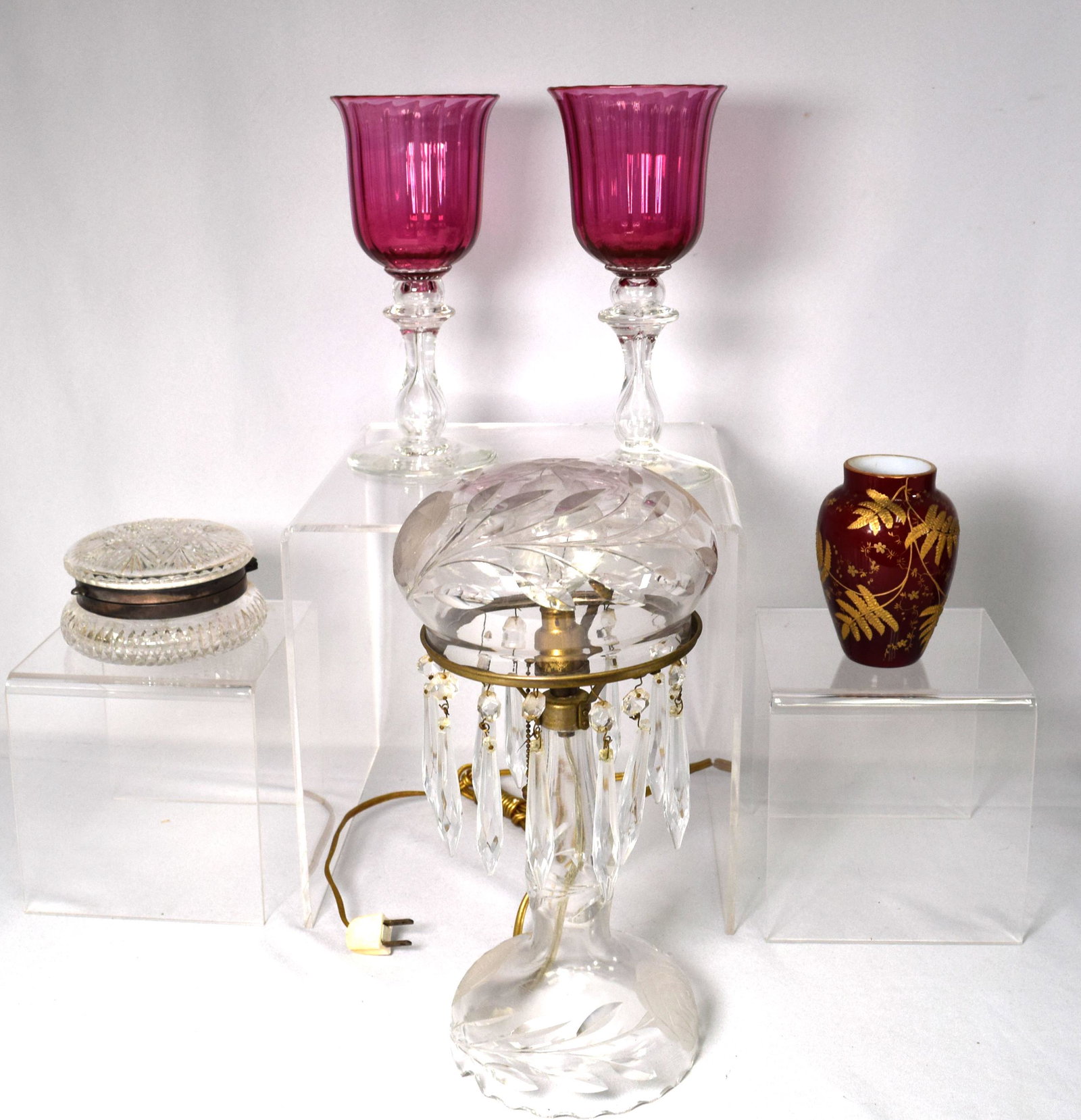 19TH/20TH CUT GLASS, PAIRPOINT, ETC: Consisting of 1) 19TH/20TH CUT GLASS DRESSER BOX: 5 1/2 inches diameter. Silver plated mount and hinge (Not polished). 2 3/4 inches tall. Good condition. 2) PAIRPOINT GLASS BOUDOIR LAMP: Copper wheel 