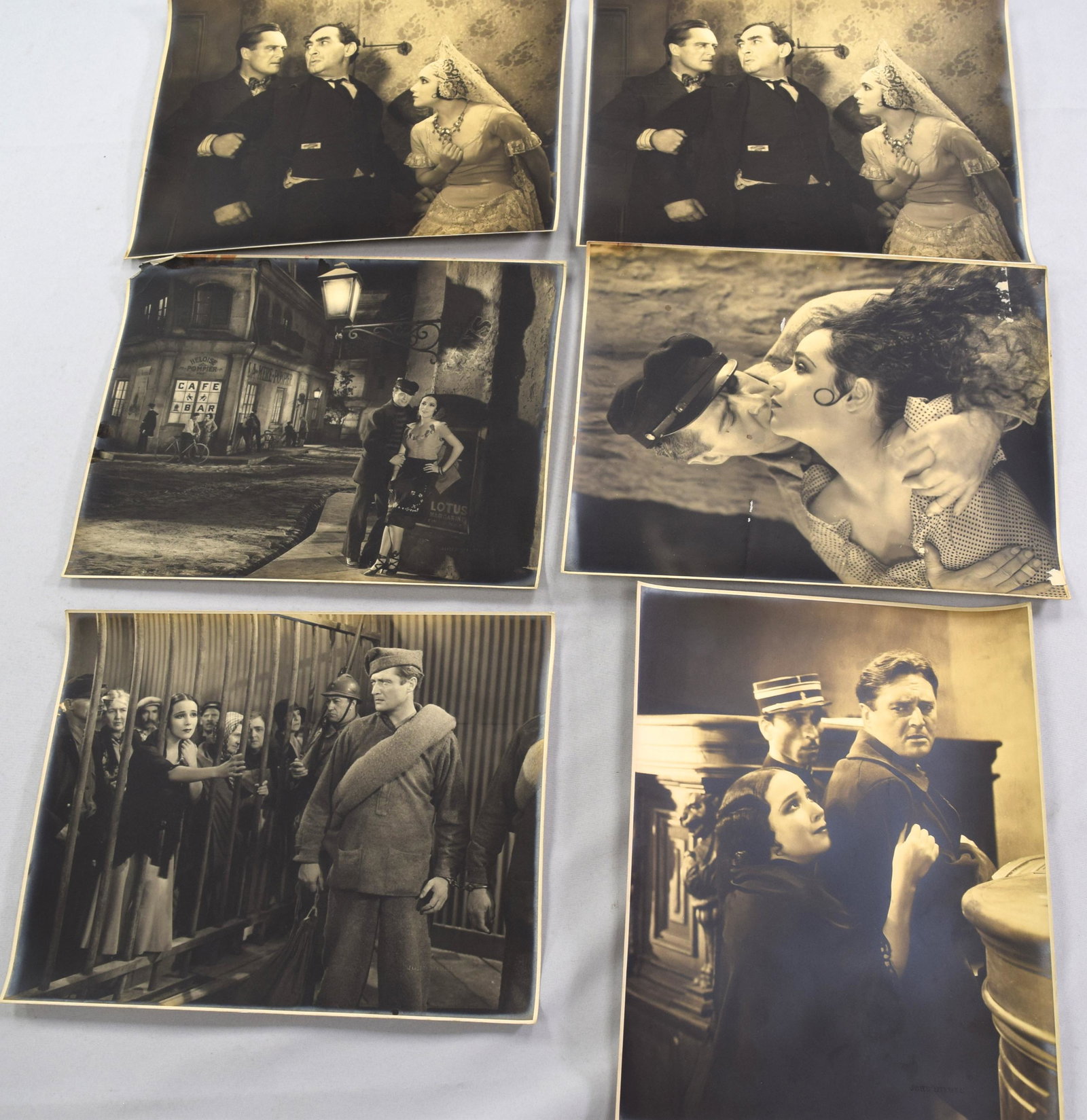 DOLORES DEL RIO MOVIE LOBBY CARD STILLS: (6) cards. 11 inches x 14 inches. some doubles. One with damage. Movie not known. Dolores del Río (Spanish pronunciation: [do'lo?ez ðel 'ri.o]; born María de los Dolores Asúnsolo yLópez-Negrete; 