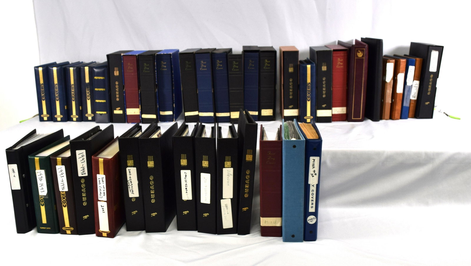 OVER 3800 PIECE LIFETIME COLLECTION FIRST DAY COVERS: U.S. First Day Cover Collection. 39 albums of U.S. First Day Covers, many with wonderful cachets. 1925-2010. Over 3900 covers. A life timecollection. BINDER 1) Ca 1924-1930's .Mostly 1932-1933. 145 to