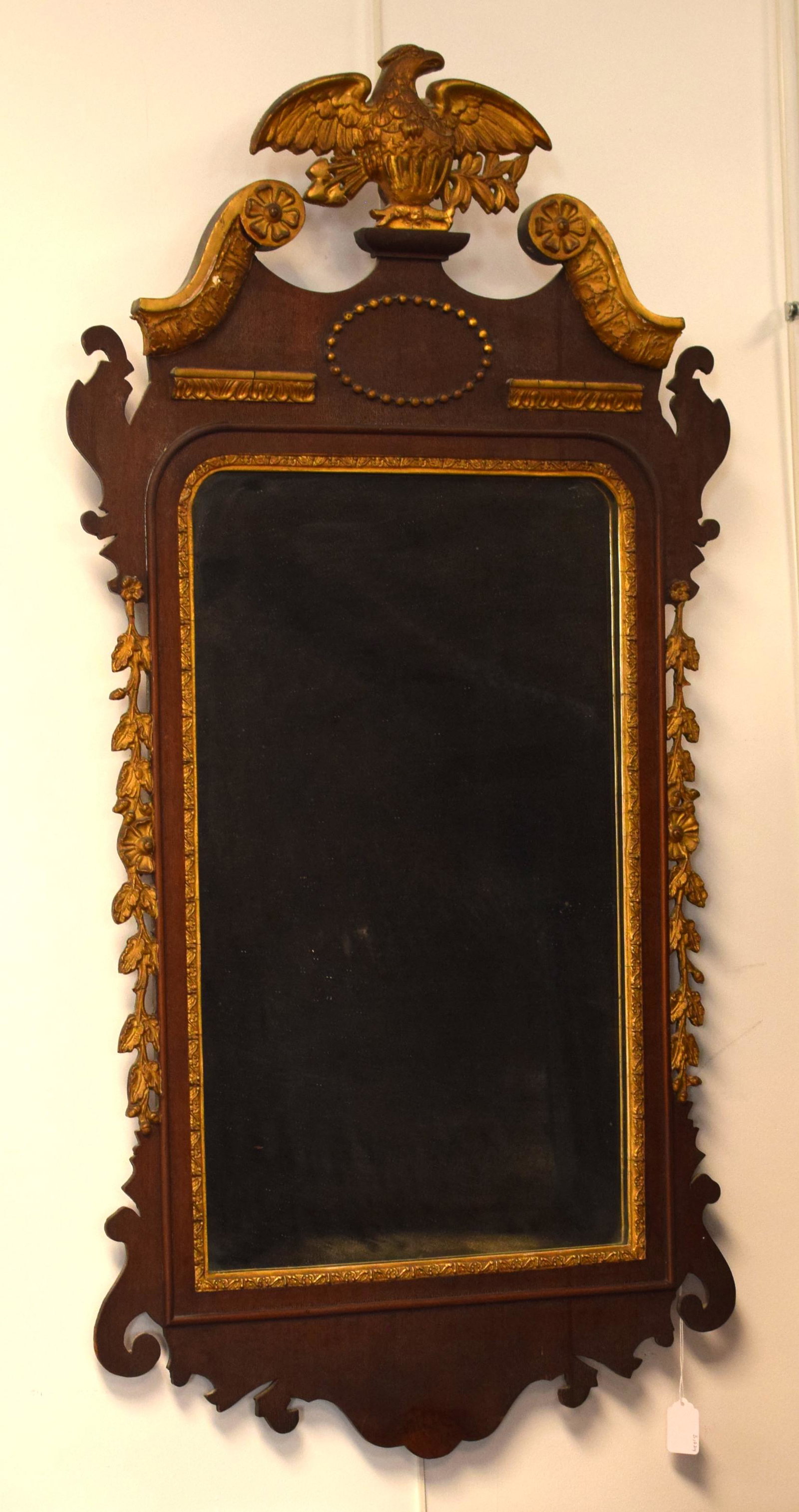 FEDERAL MAHOGANY EAGLE TOP MIRROR (1 of 7)