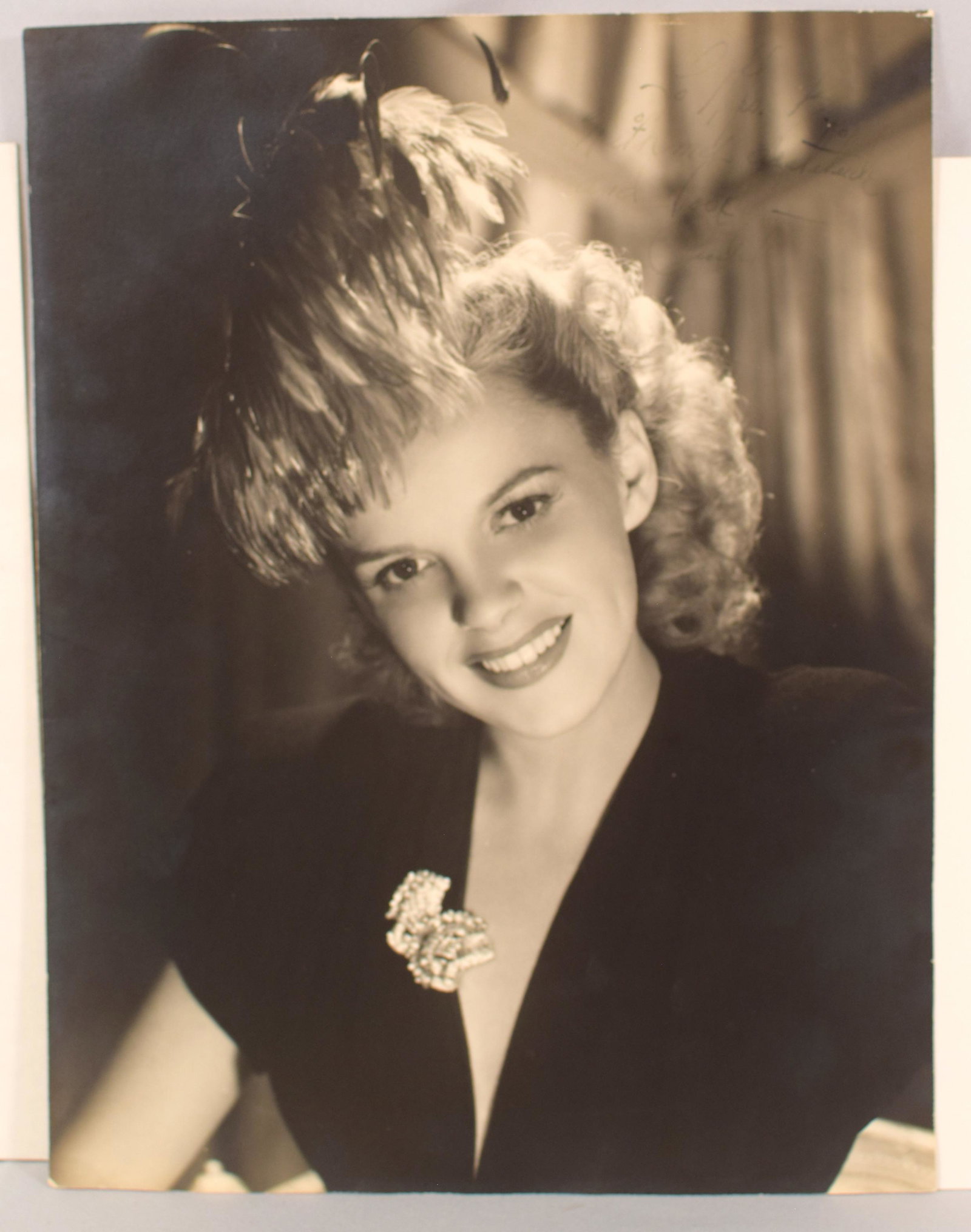 SIGNED JUDY GARLAND PHOTOGRAPH TO KAY KOVERMAN (1 of 3)