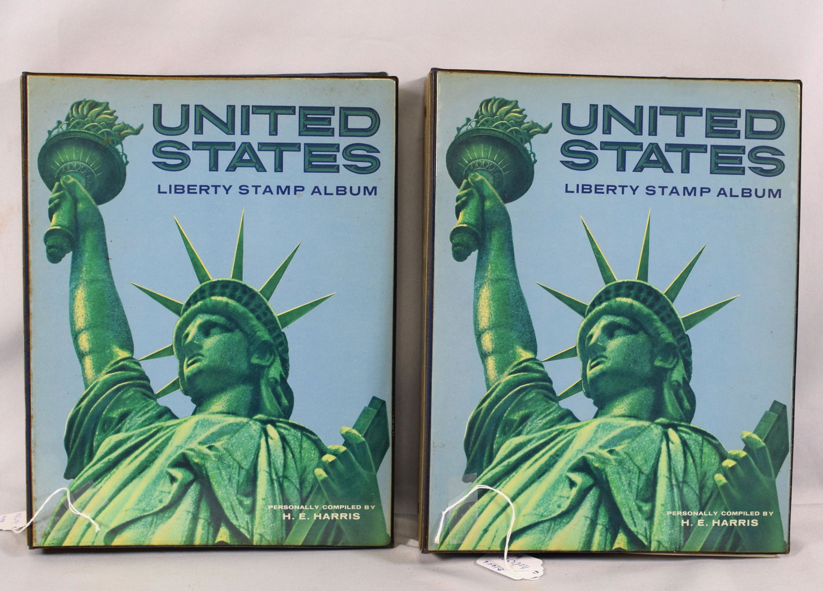 TWO (2) ALBUM US VINTAGE STAMP COLLECTION (1 of 11)