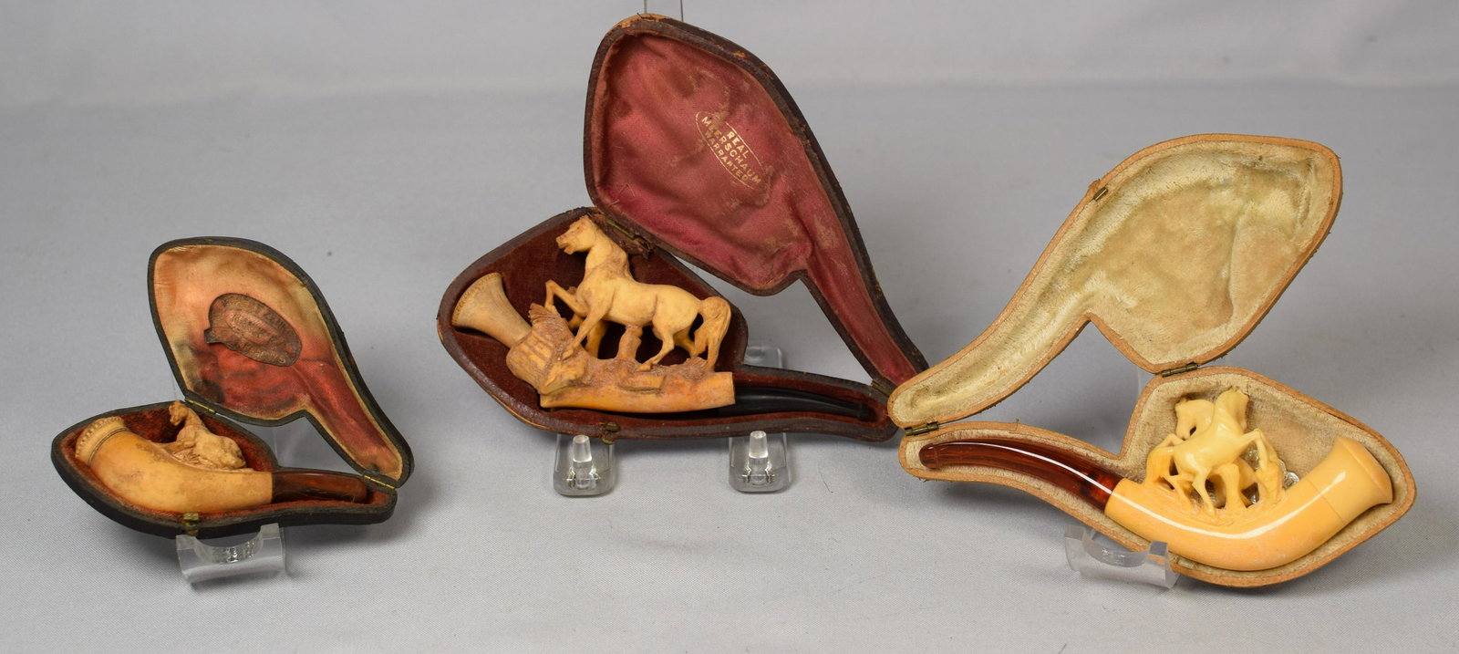 (on-3) meerschaum carved horse pipes with cases (1 of 8)