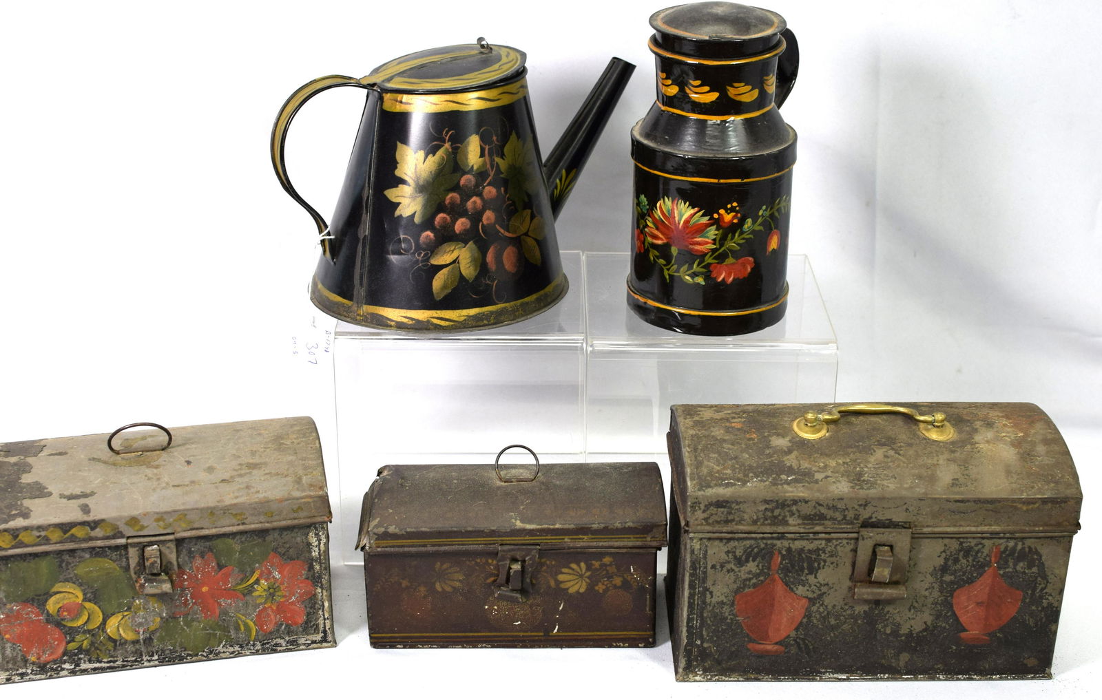 (on-5) ANTIQUE & VINTAGE TOLEWARE PIECES (1 of 3)