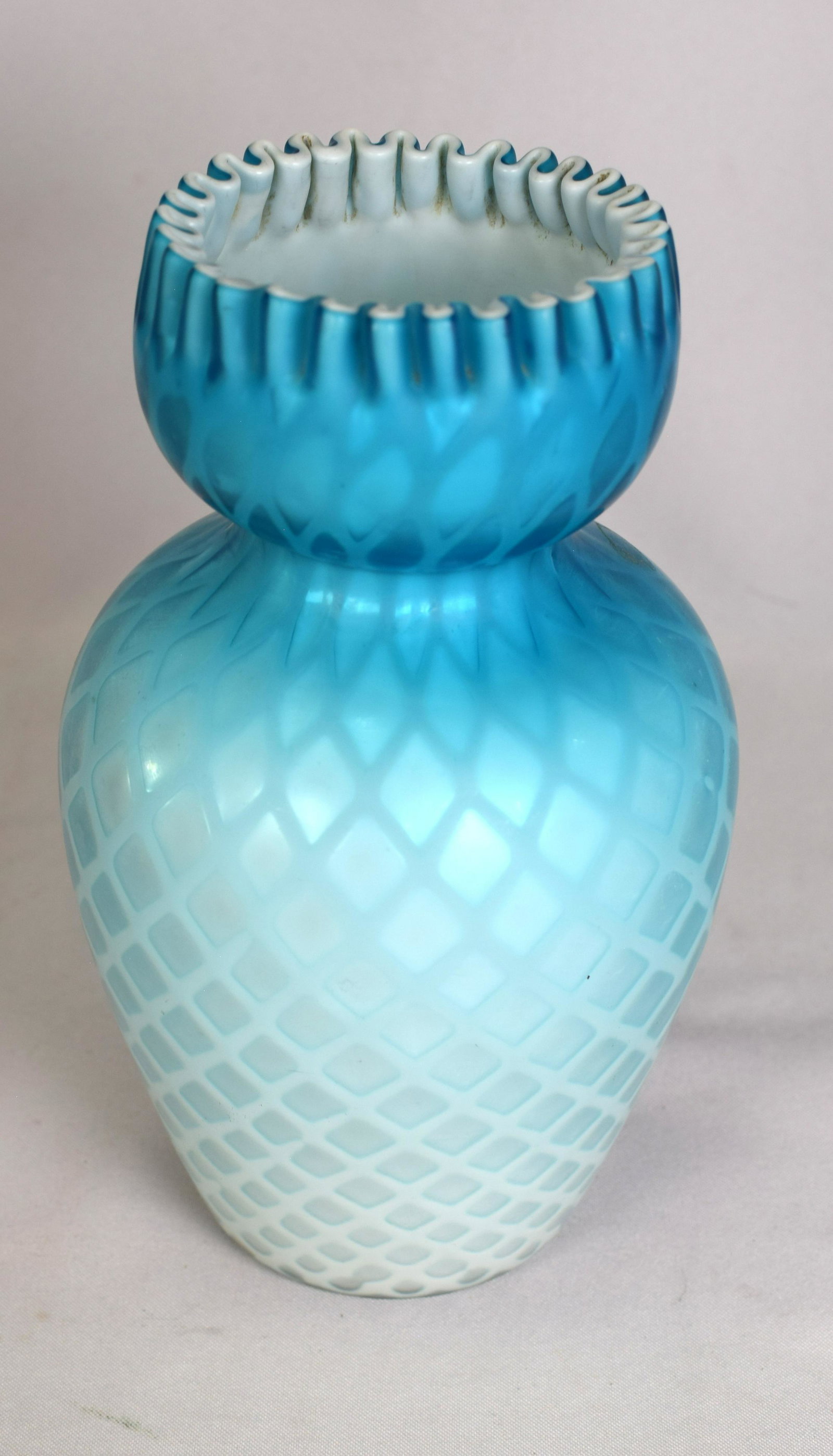 MT. WASHINGTON DIAMOND QUILTED SATIN GLASS (1 of 4)