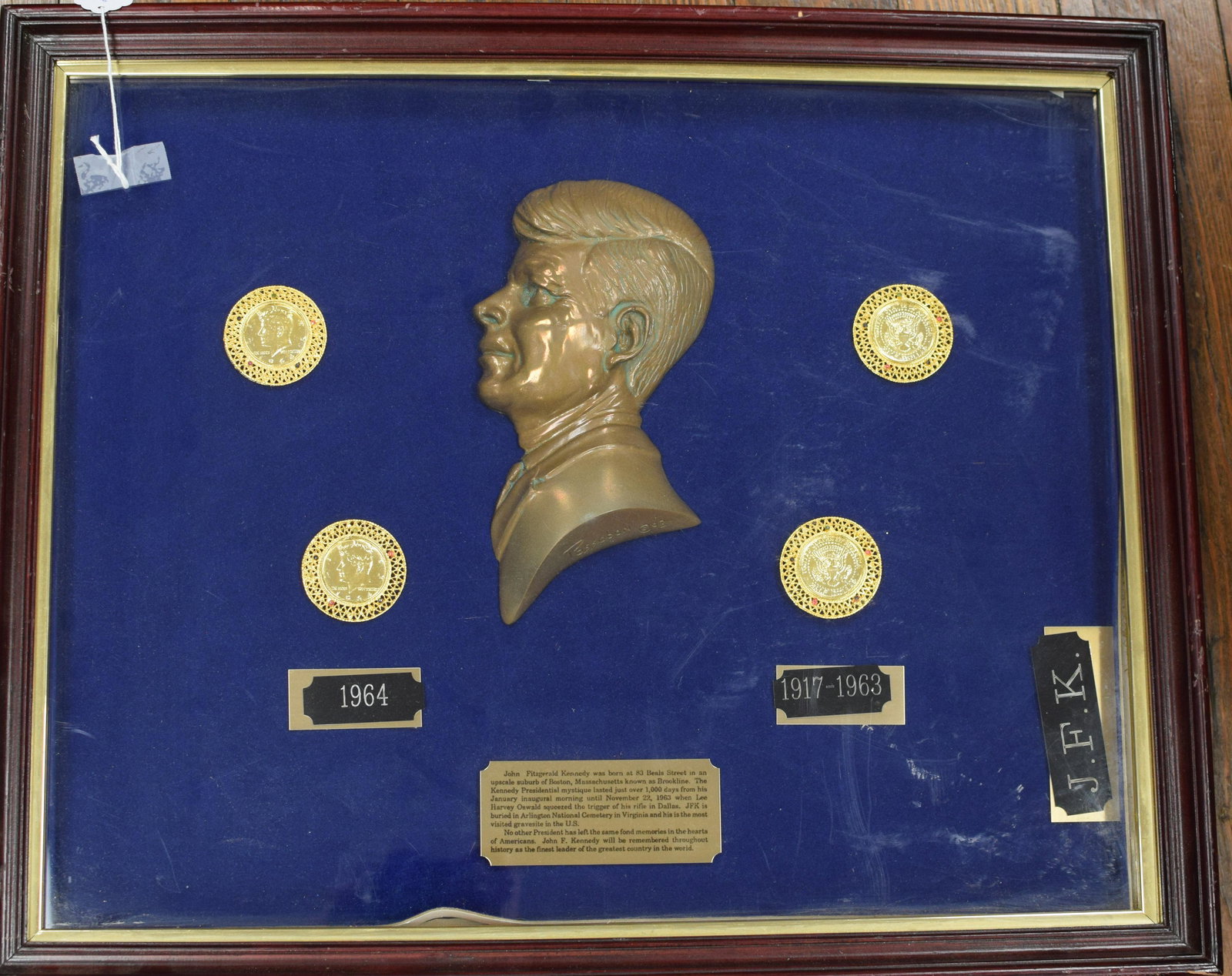 JOHN F. KENNEDY MEMORIAL SHADOWBOX (1 of 4)