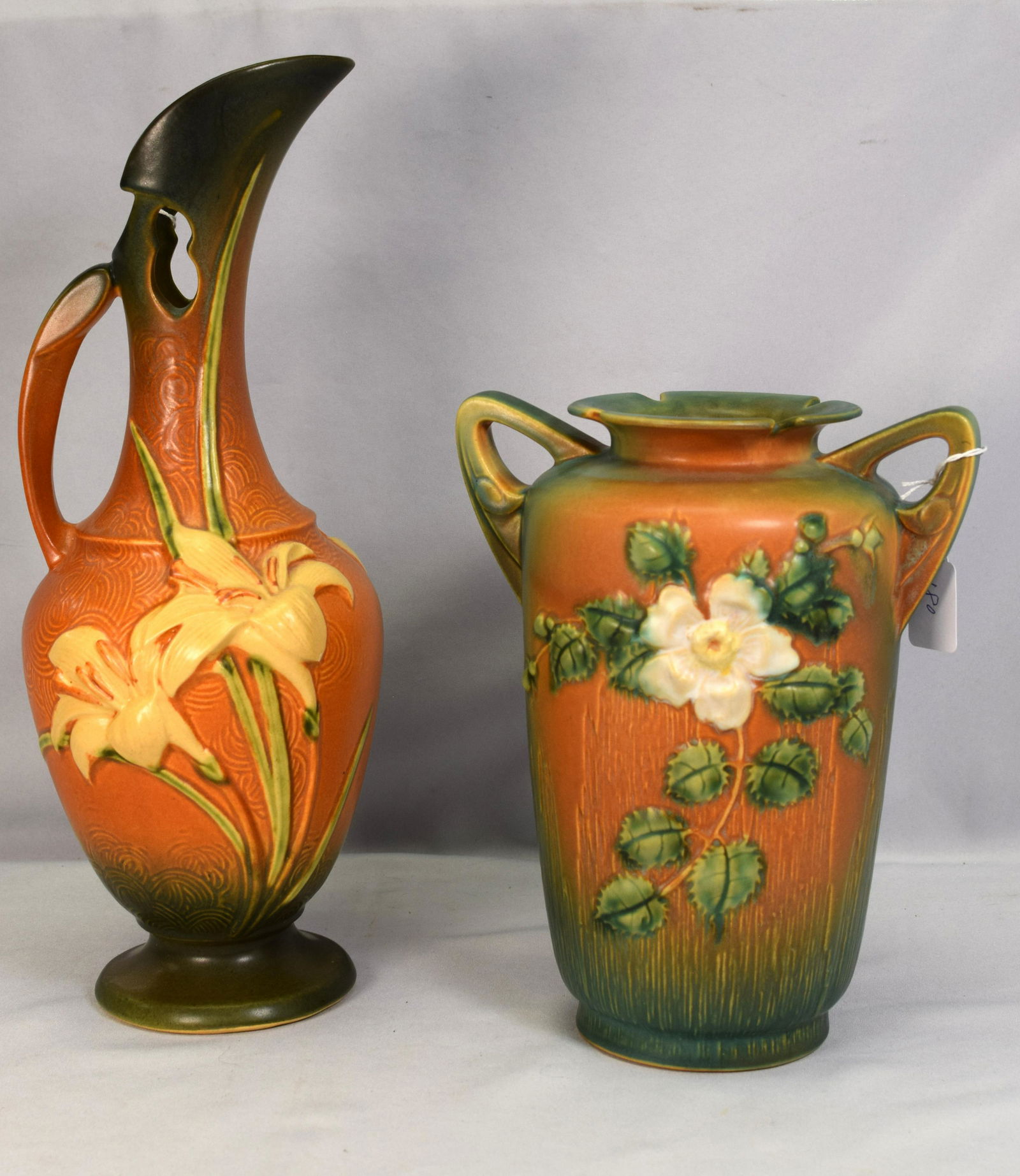 ROSEVILLE POTTERY VASE AND EWER (1 of 5)