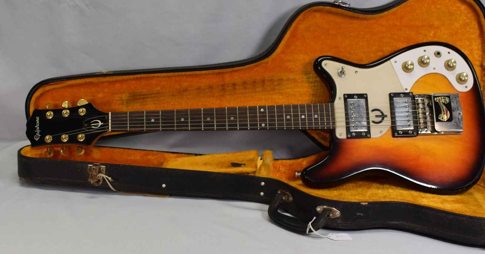 ELECTRIC EPIPHONE GUITAR (1 of 11)