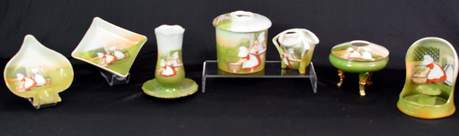 (ON -10) ROYAL BAYREUTH SUNBONNET BABIES: Consists of cleaning days. 1) Toothpick holder 3 inches tall. 2) Footed hair reciecer. 3 1/2 inches tall x 4 1/4 inches diameter. 3) Covered reciever. 4 inches tall x 4 inches diameter. 4)Hat pin hold